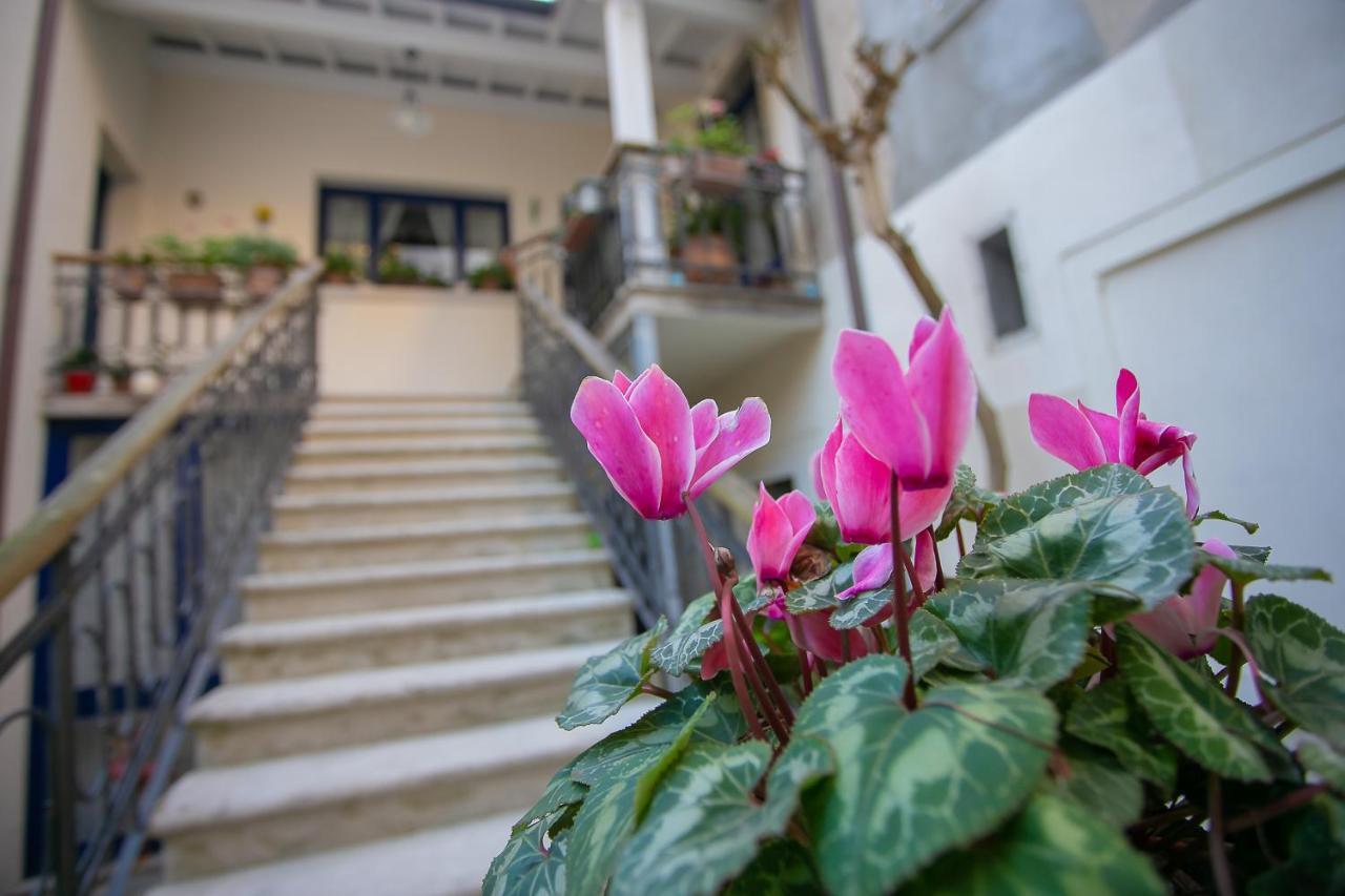 B&B La Corte Кьоджа Экстерьер фото